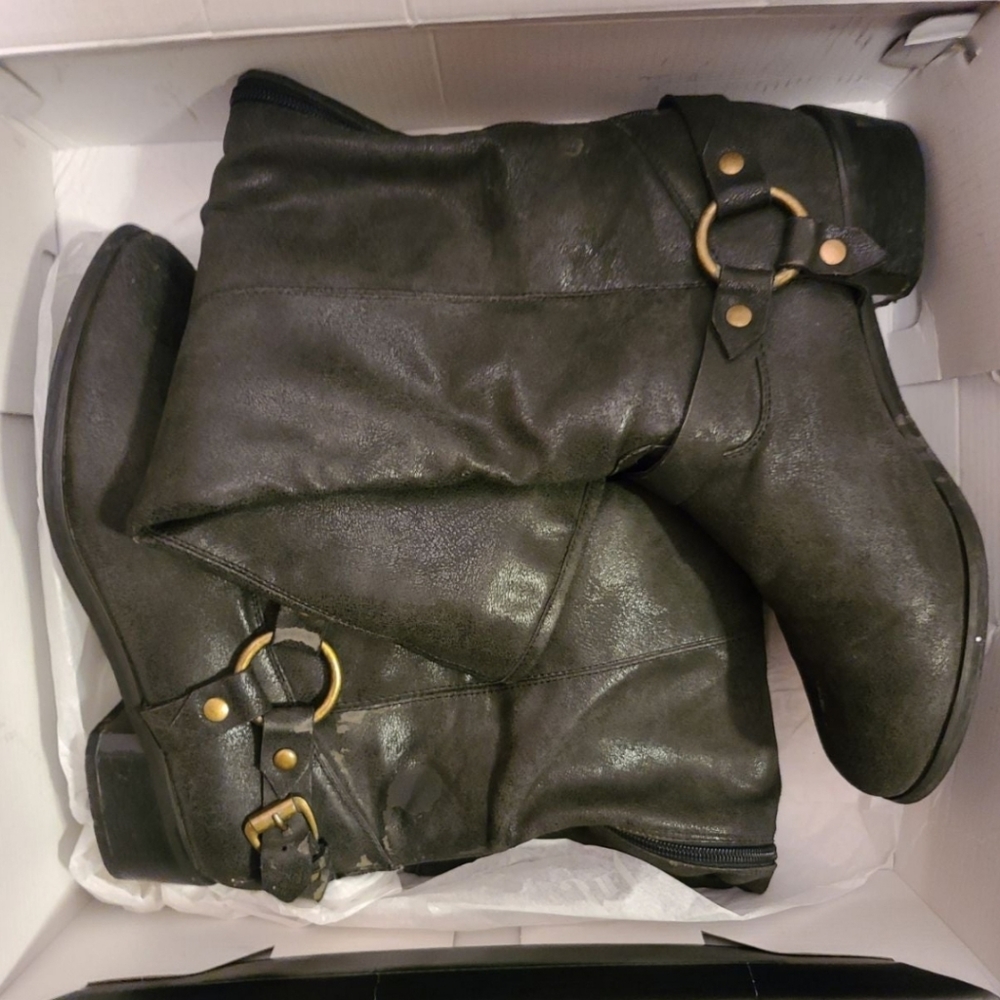 JustFab  Women's Black Boots Size 9
